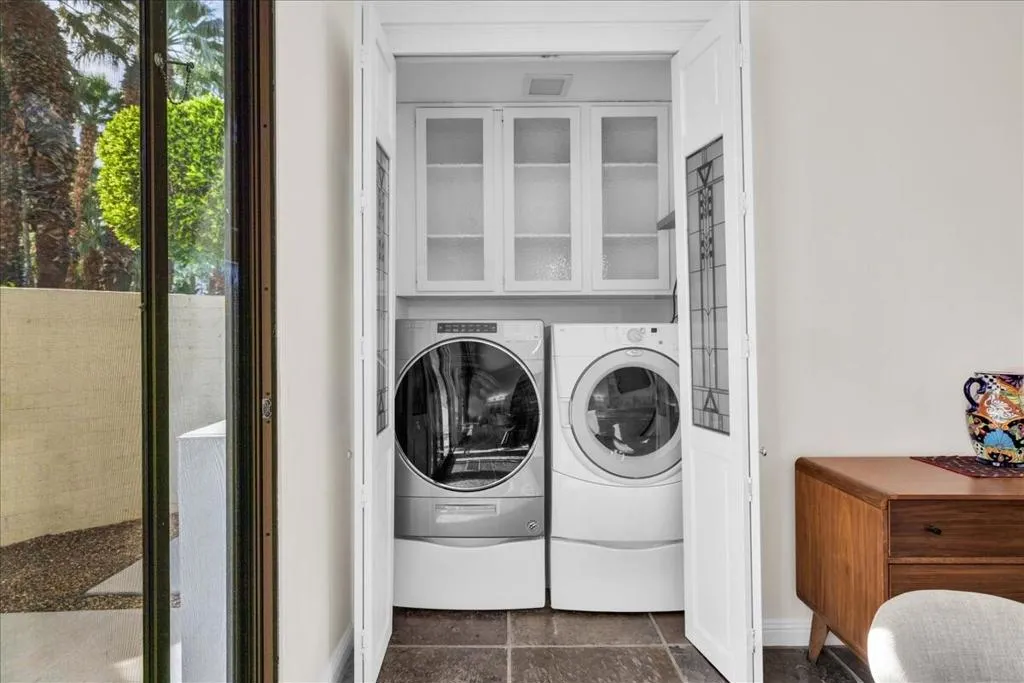 130 W Racquet Club Road 505, Palm Springs, California 92262 home-pic-17