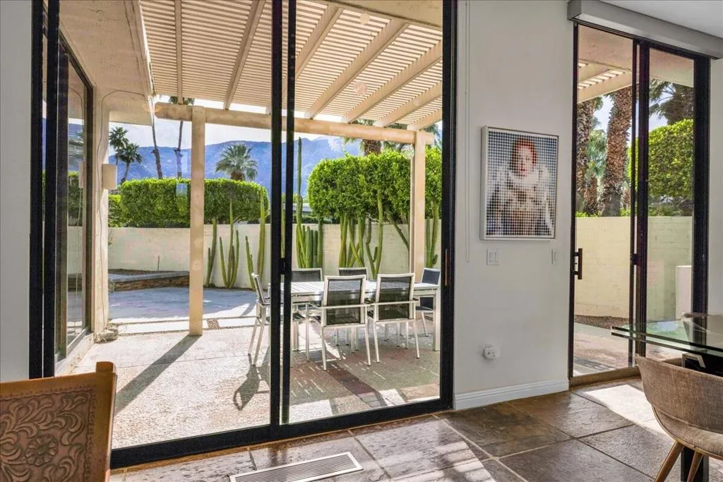 130 W Racquet Club Road 505, Palm Springs, California 92262 home-pic-10