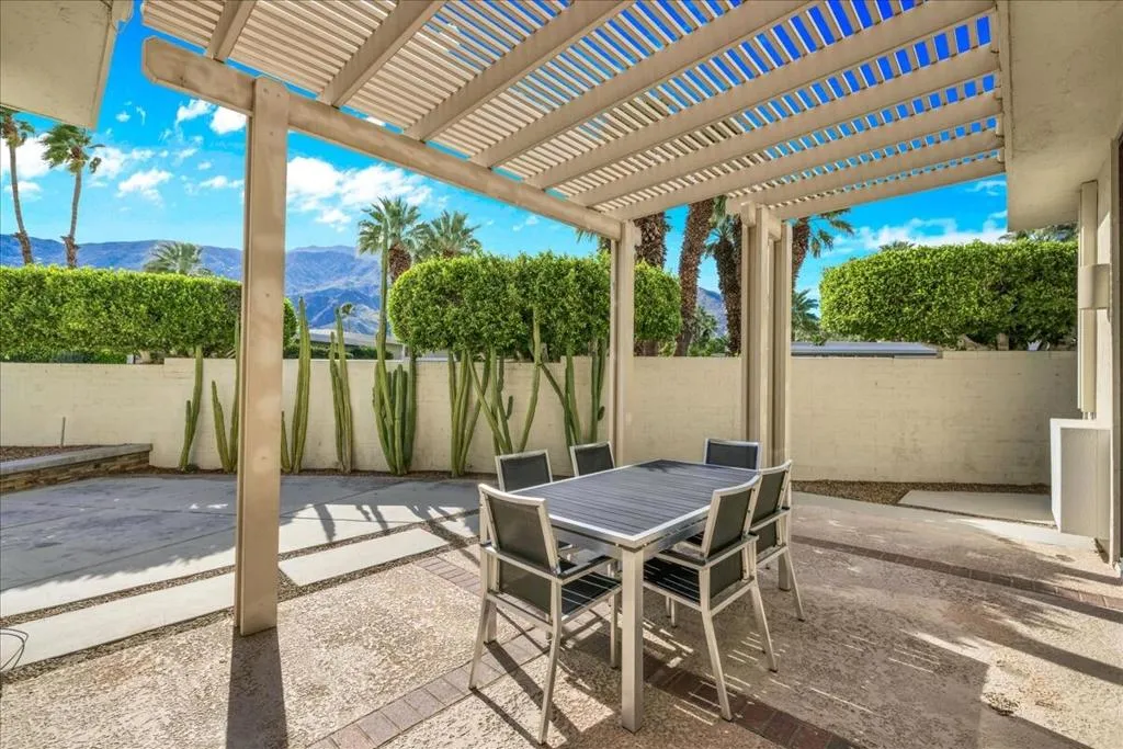130 W Racquet Club Road 505, Palm Springs, California 92262 home-pic-32