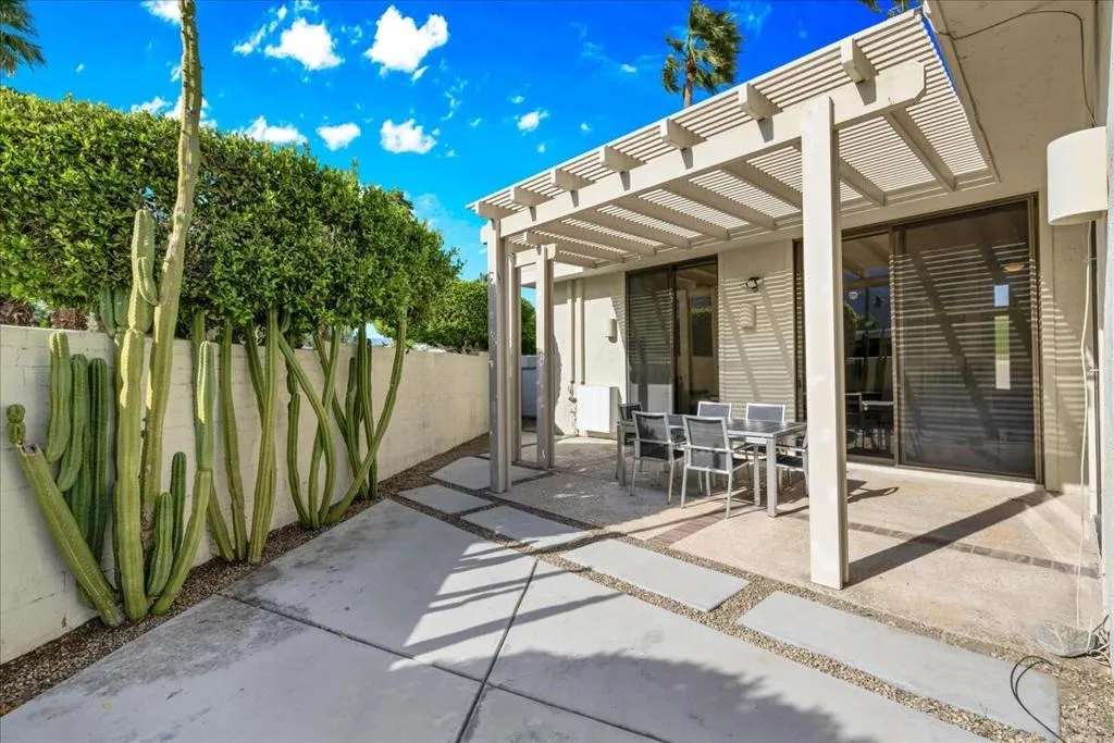 130 W Racquet Club Road 505, Palm Springs, California 92262 home-pic-34