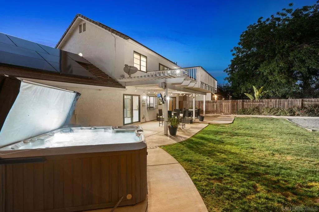 1413 Eastview Court, Oceanside, California 92056 home-pic-6