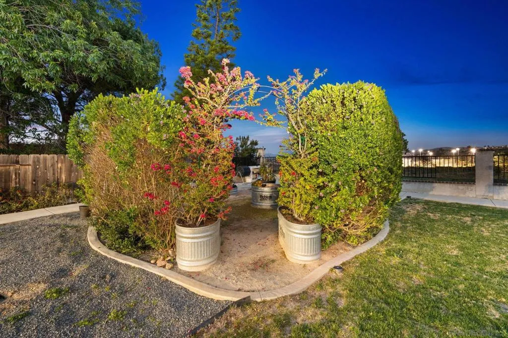 1413 Eastview Court, Oceanside, California 92056 home-pic-9