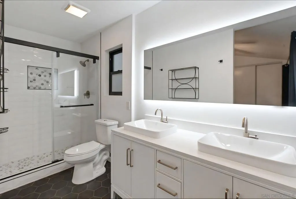 1413 Eastview Court, Oceanside, California 92056 home-pic-32