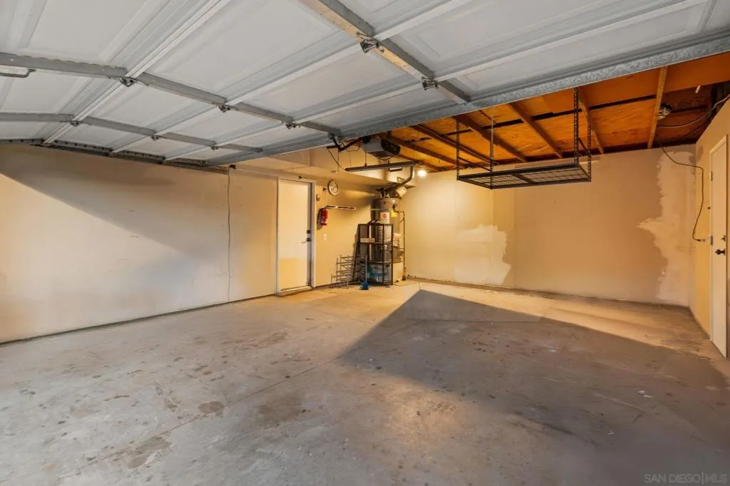 1413 Eastview Court, Oceanside, California 92056 home-pic-38