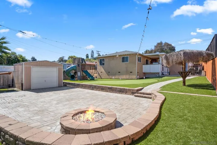 This is a digitally altered photo.