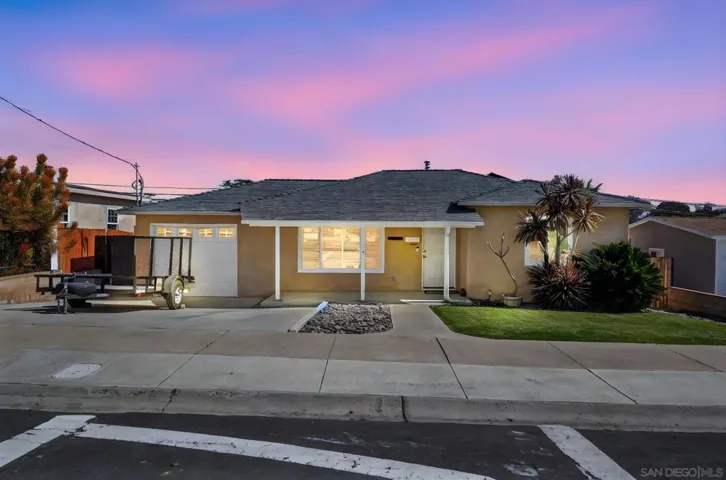 This is a digitally altered photo.