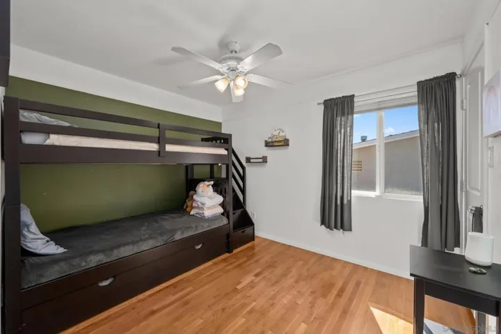 This is a digitally altered photo.