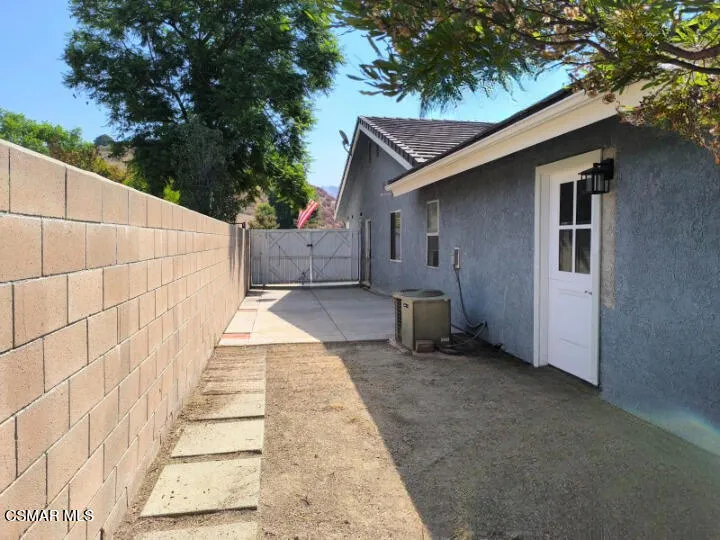 2331 Welcome Court, Simi Valley, California 93063 home-pic-21
