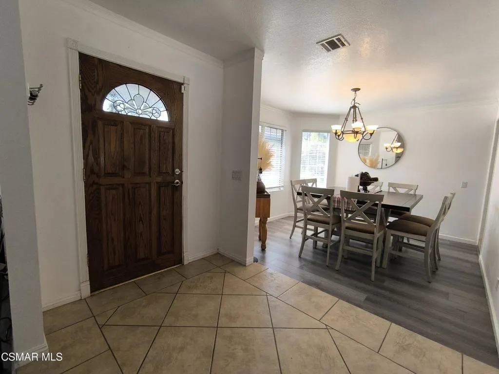 2331 Welcome Court, Simi Valley, California 93063 home-pic-2