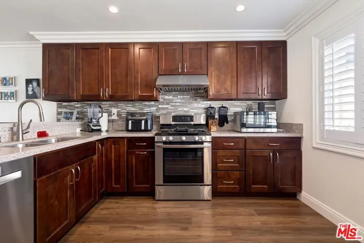 6263 1/2 Randi Avenue, Woodland Hills, California 91367