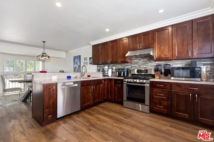 6263 1/2 Randi Avenue, Woodland Hills, California 91367