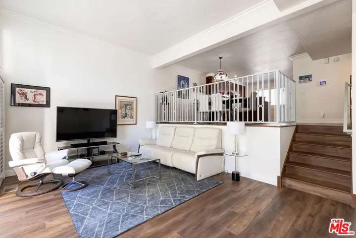 6263 1/2 Randi Avenue, Woodland Hills, California 91367