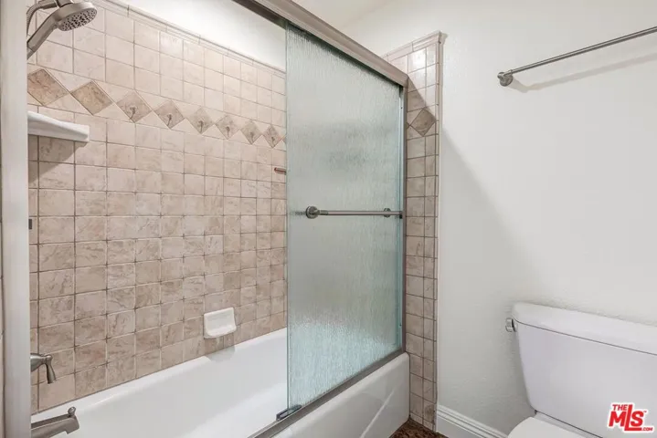 6263 1/2 Randi Avenue, Woodland Hills, California 91367