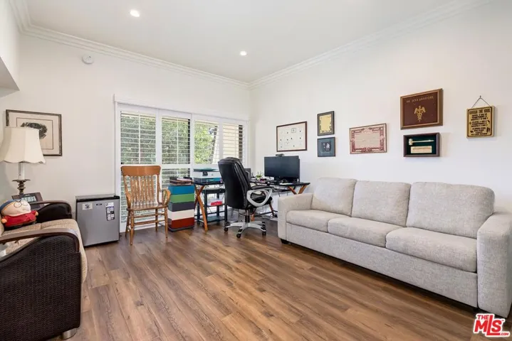 6263 1/2 Randi Avenue, Woodland Hills, California 91367