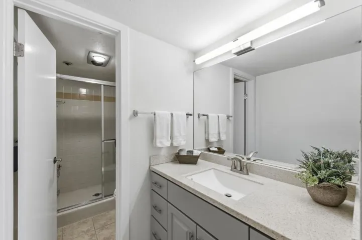 165 Forest Avenue 4b, Palo Alto, California 94301