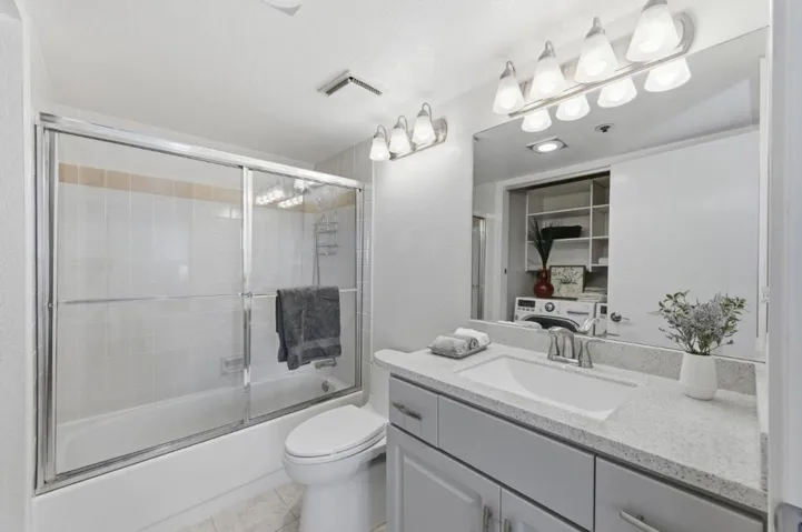 165 Forest Avenue 4b, Palo Alto, California 94301