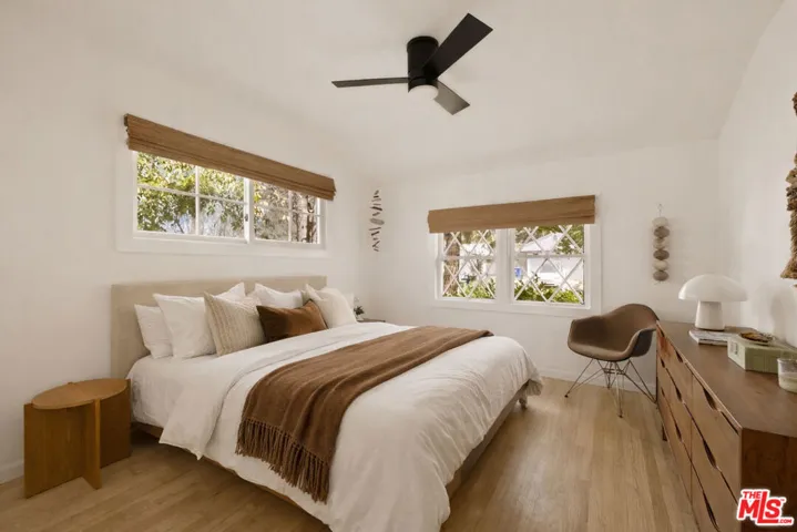 5131 Tendilla Avenue, Woodland Hills, California 91364