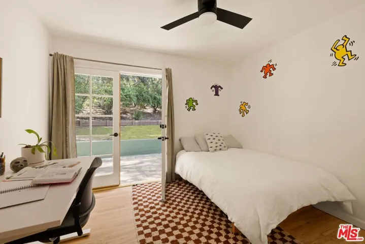 5131 Tendilla Avenue, Woodland Hills, California 91364