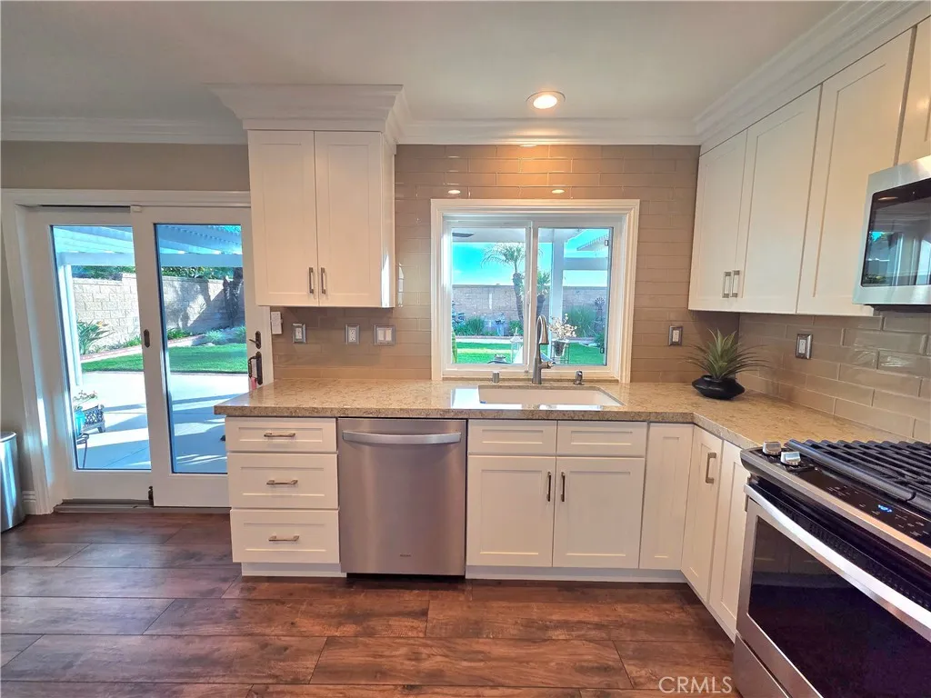 10 Moccasin, Trabuco Canyon, California 92679 home-pic-12