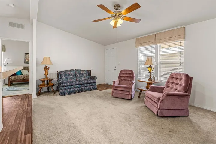 14089 Pomegranate Ave 214, Poway, California 92064