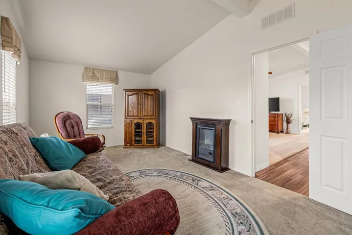 14089 Pomegranate Ave 214, Poway, California 92064