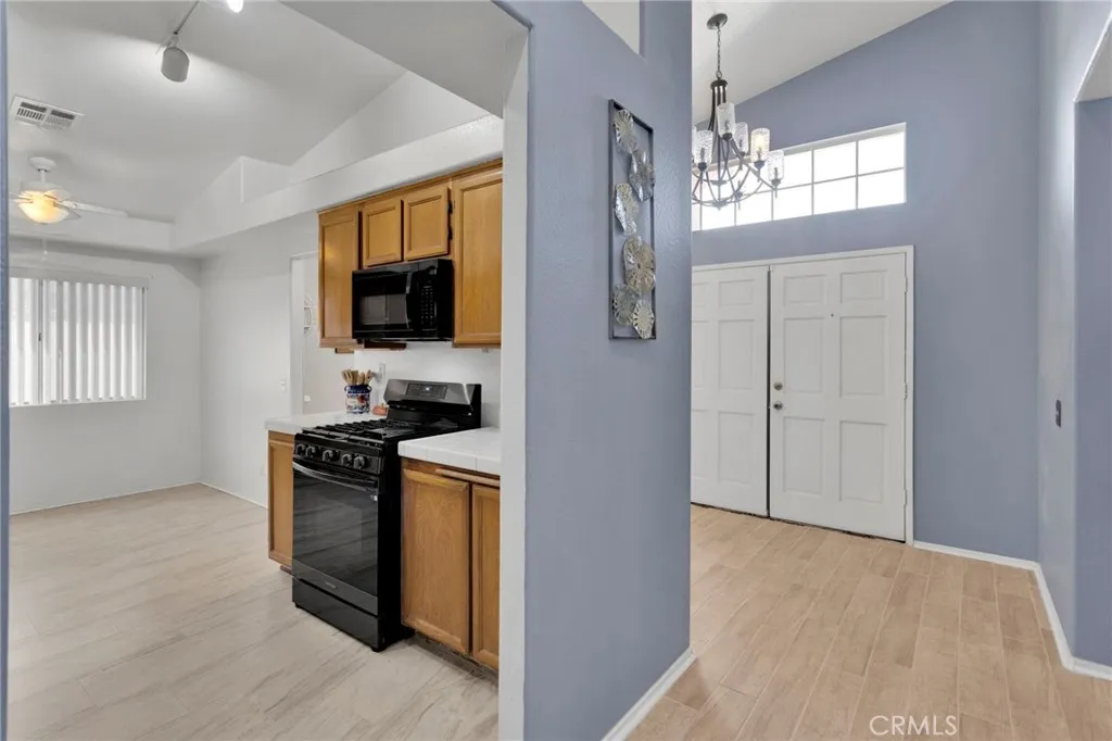14463 Hillsborough, Victorville, California 92392 home-pic-8