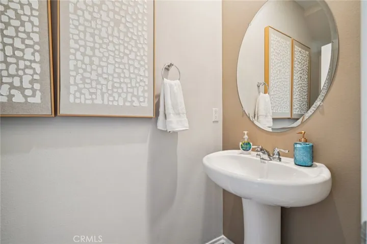 MODEL HOME