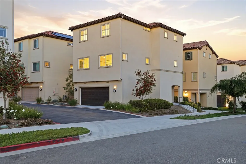 27664 Grandview Way, San Pedro, California 90732 home-pic-1