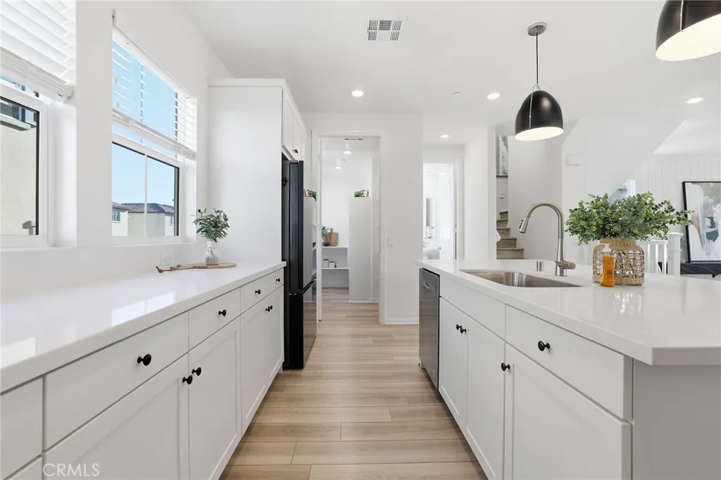 27664 Grandview Way, San Pedro, California 90732 home-pic-14