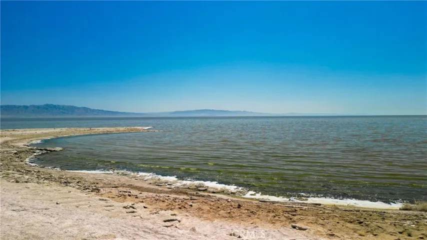 1226 Arctic Avenue, Thermal, California 92274