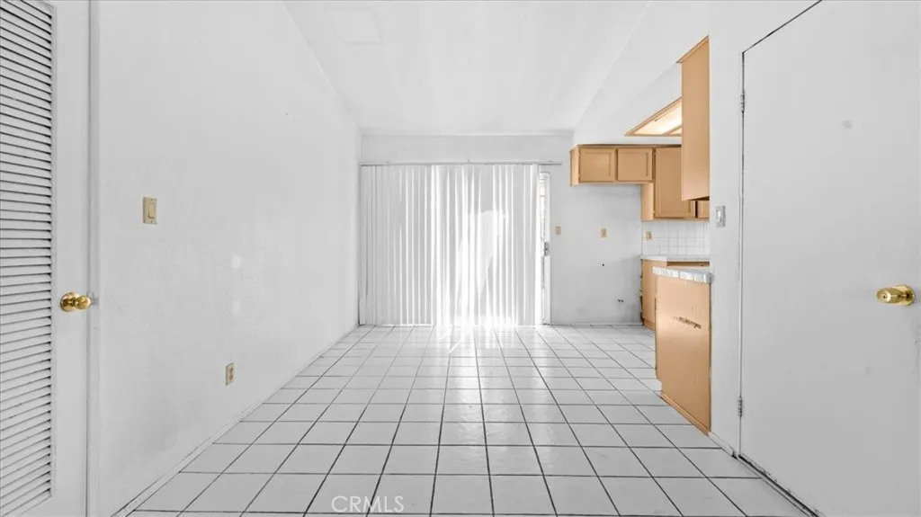 4325 E Calle De Carlos, Palm Springs, California 92264 home-pic-10