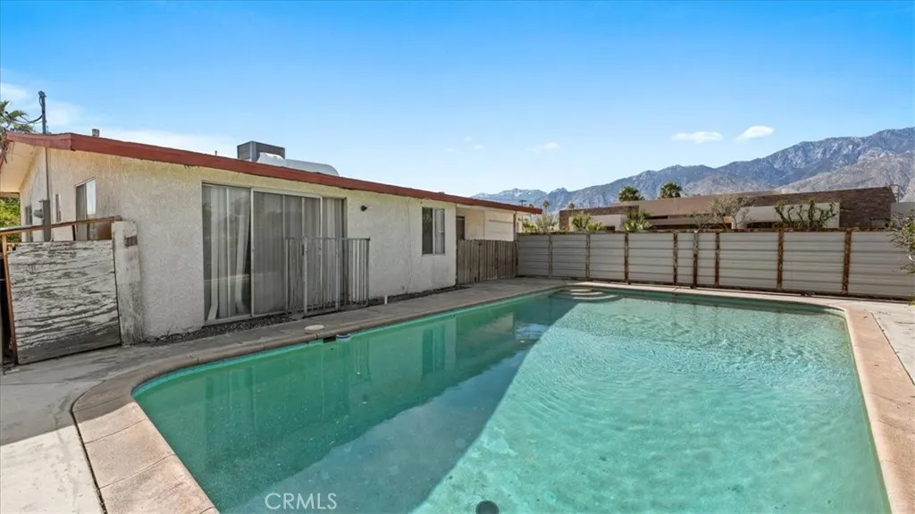 4325 E Calle De Carlos, Palm Springs, California 92264 home-pic-22