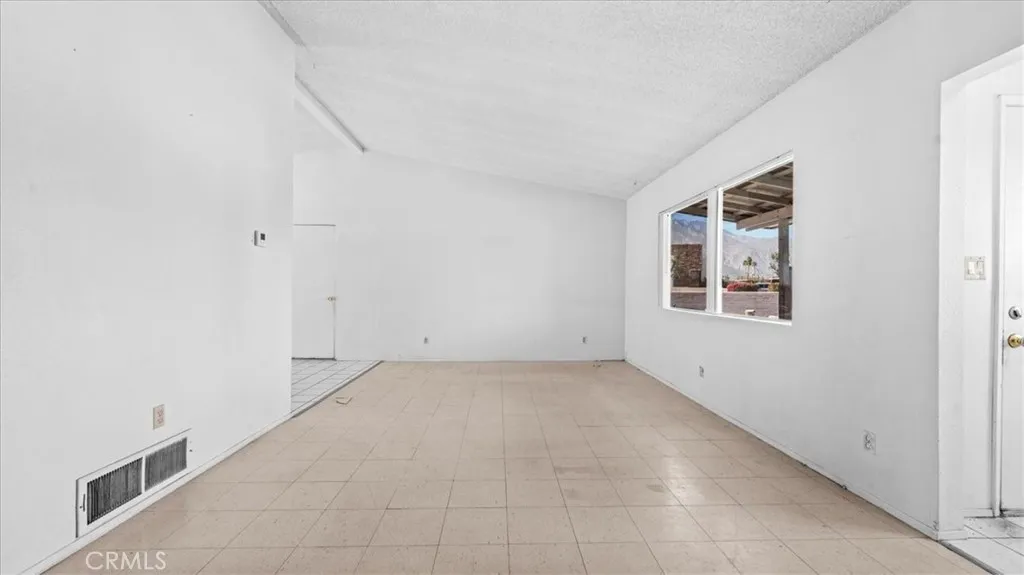 4325 E Calle De Carlos, Palm Springs, California 92264 home-pic-5