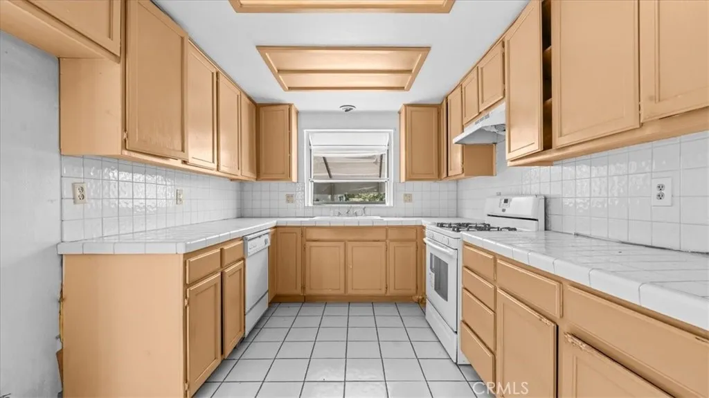 4325 E Calle De Carlos, Palm Springs, California 92264 home-pic-12