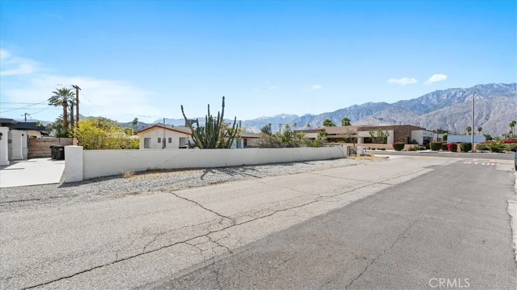 4325 E Calle De Carlos, Palm Springs, California 92264 home-pic-33
