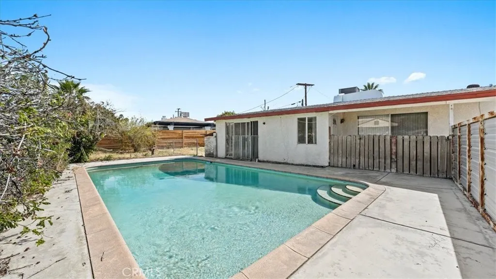 4325 E Calle De Carlos, Palm Springs, California 92264 home-pic-25