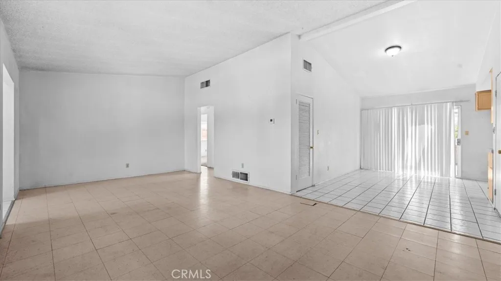 4325 E Calle De Carlos, Palm Springs, California 92264 home-pic-6