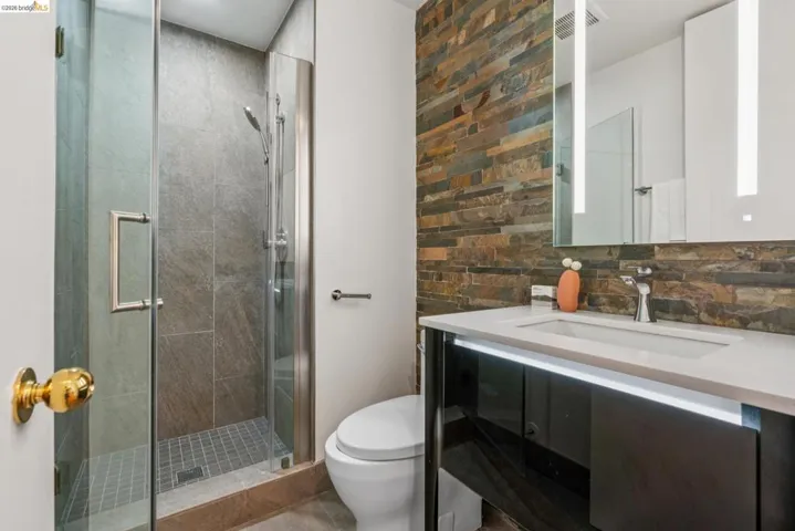 565 565 Bellevue Ave 806, Oakland, California 94610