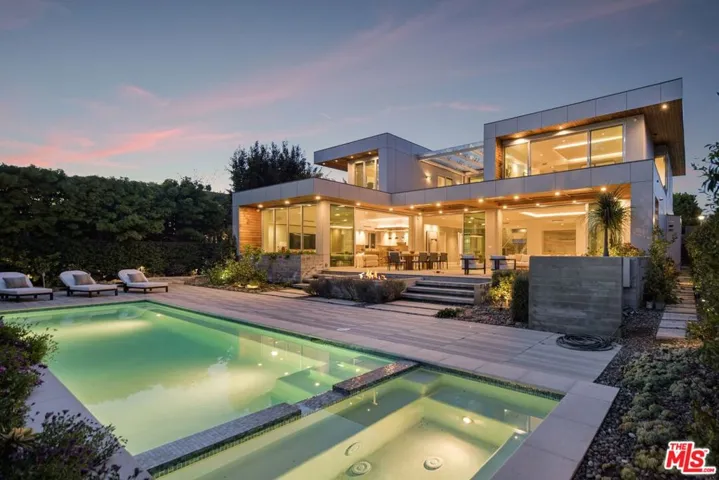 13120 Nimrod Place, Los Angeles, California 90049