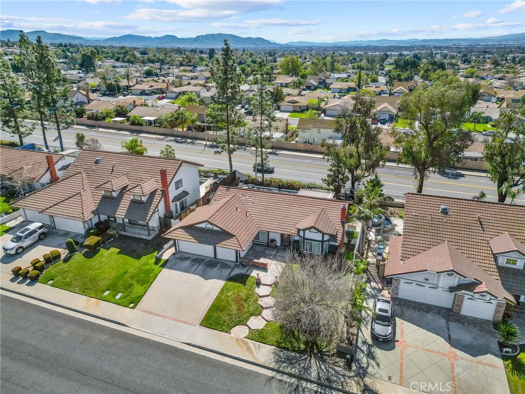 24137 Pleasant Run Road, Moreno Valley, California 92557 home-pic-33