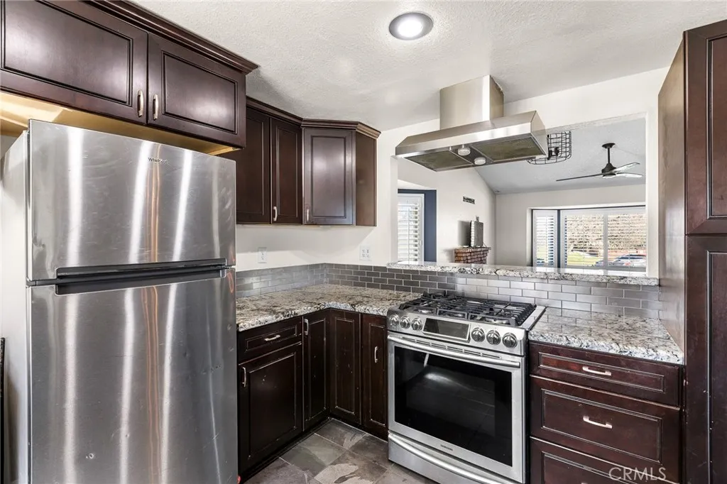 24137 Pleasant Run Road, Moreno Valley, California 92557 home-pic-8