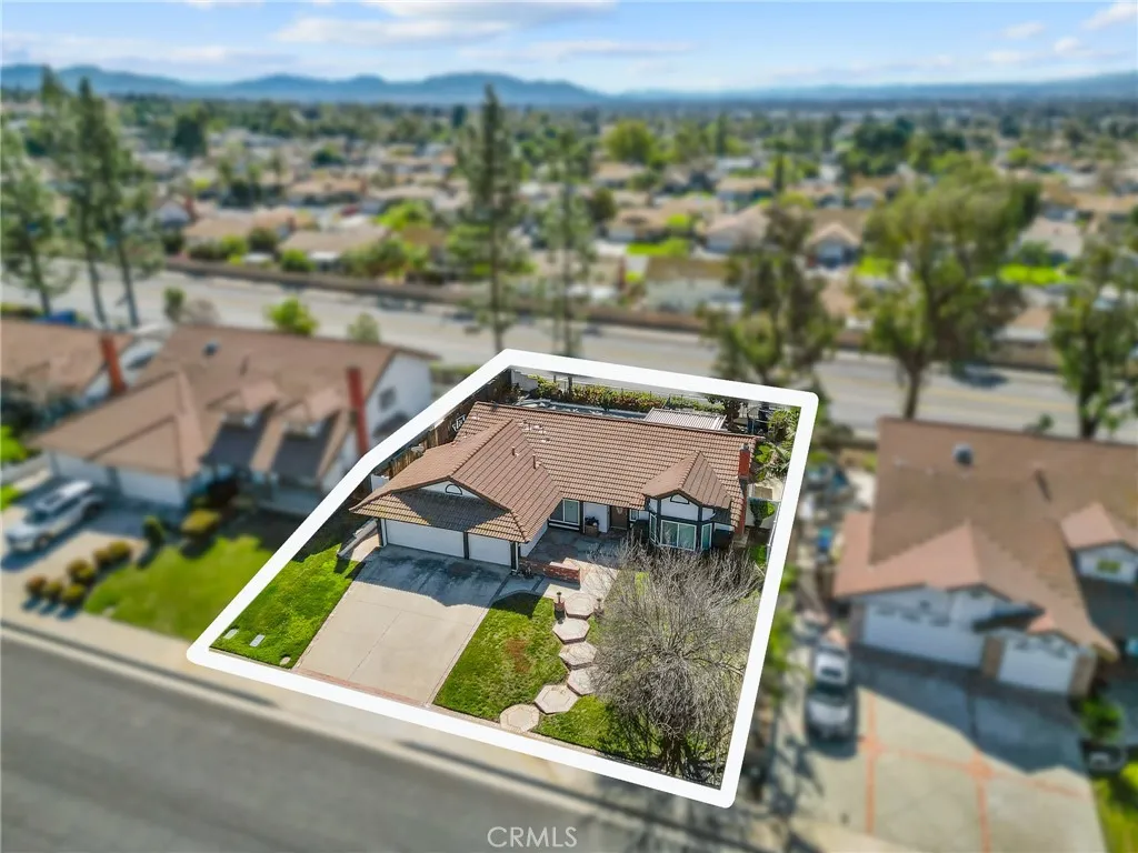 24137 Pleasant Run Road, Moreno Valley, California 92557 home-pic-38