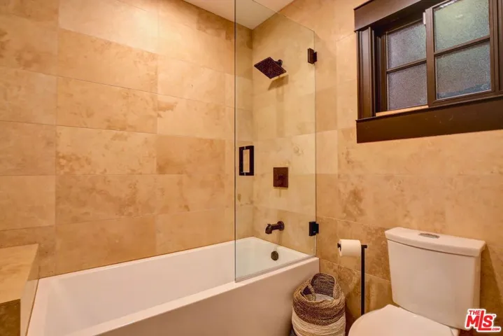 2570 Nichols Canyon Road, Los Angeles, California 90046