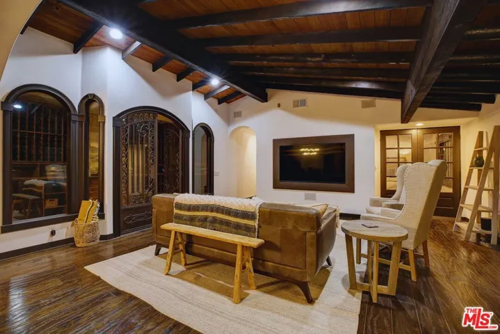 2570 Nichols Canyon Road, Los Angeles, California 90046