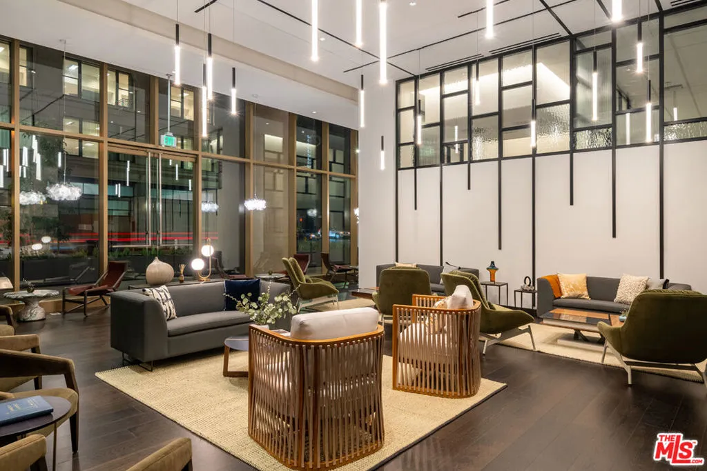 400 S Broadway 1001, Los Angeles, California 90013 home-pic-27
