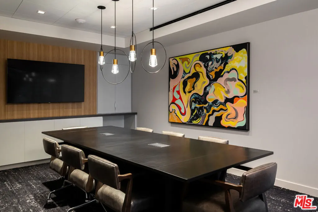 400 S Broadway 1001, Los Angeles, California 90013 home-pic-18