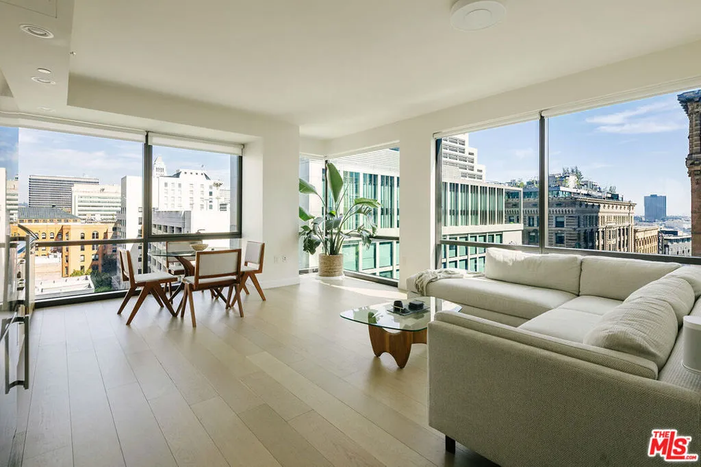 400 S Broadway 1001, Los Angeles, California 90013 home-pic-2