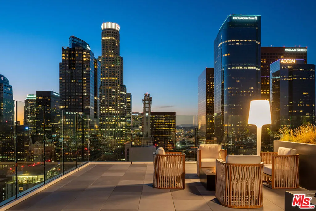 400 S Broadway 1001, Los Angeles, California 90013 home-pic-17