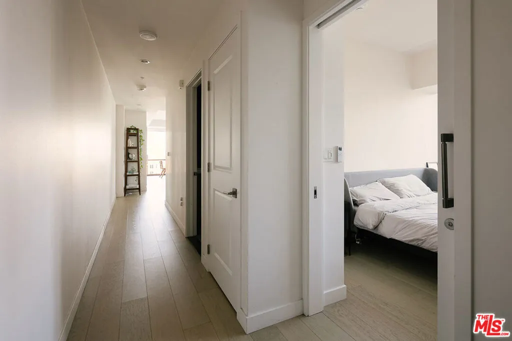 400 S Broadway 1001, Los Angeles, California 90013 home-pic-13