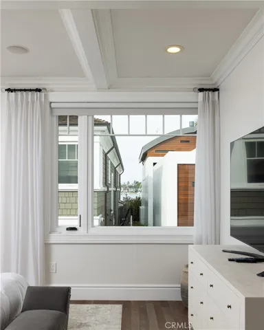 1508 E Balboa Newport Beach California Beach Home, Beautiful Newer home one block from Harbor, Newport Peninsula Point.